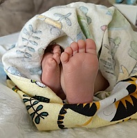 В 31 год, после диагнозов гидросальпинкс, истощение яичников, низкий АМГ, кисты больших размеров